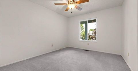 2212 Sycamore Glen Drive, Sparks, NV 89434 Photo