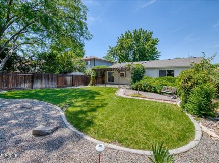 2212 Sycamore Glen Drive, Sparks, NV 89434 Photo