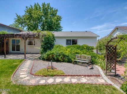2212 Sycamore Glen Drive, Sparks, NV 89434 Photo
