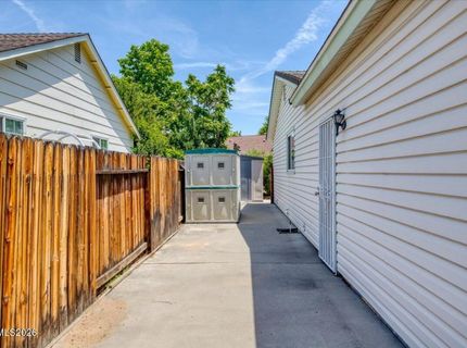 2212 Sycamore Glen Drive, Sparks, NV 89434 Photo