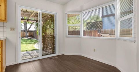 2212 Sycamore Glen Drive, Sparks, NV 89434 Photo