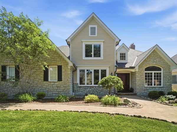 8530 Cornetts Cove, Maineville, OH 45039