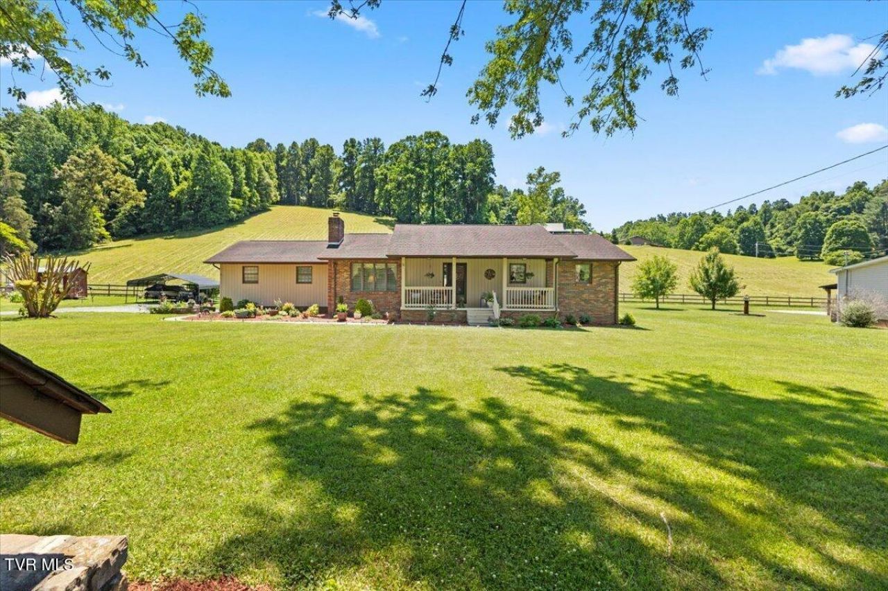 1328 Gap Creek Road, Elizabethton, TN 37643 Main Photo
