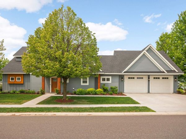 6439 W Laketowne Drive, Albertville, MN 55301