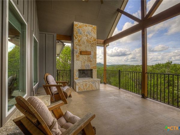 562 Toye Boulevard , Canyon Lake, TX 78133