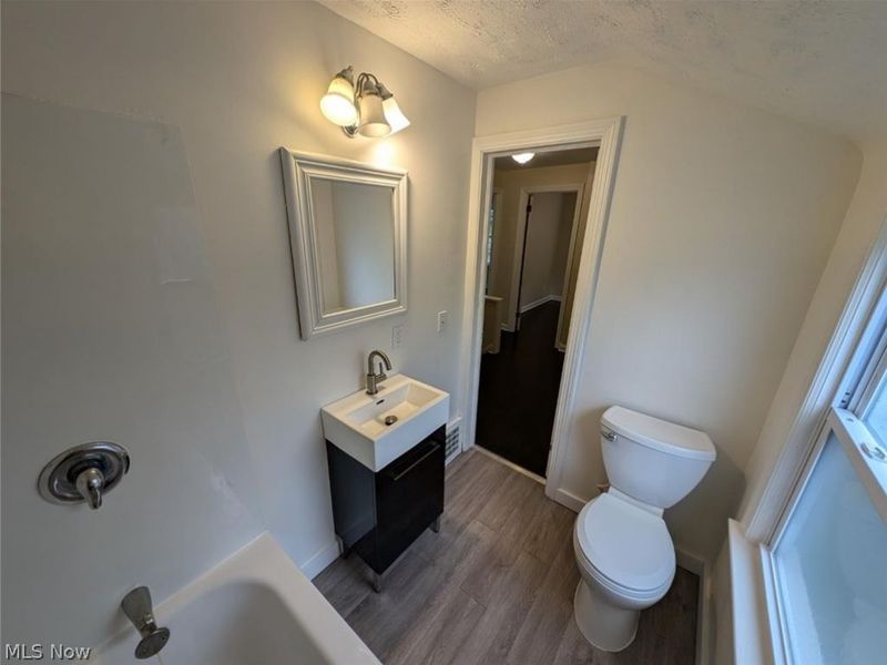 19409 Libby Road , Maple Heights, OH 44137 Photo 5