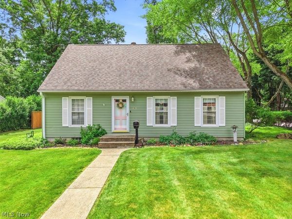 161 Pinehurst Road , Munroe Falls, OH 44262
