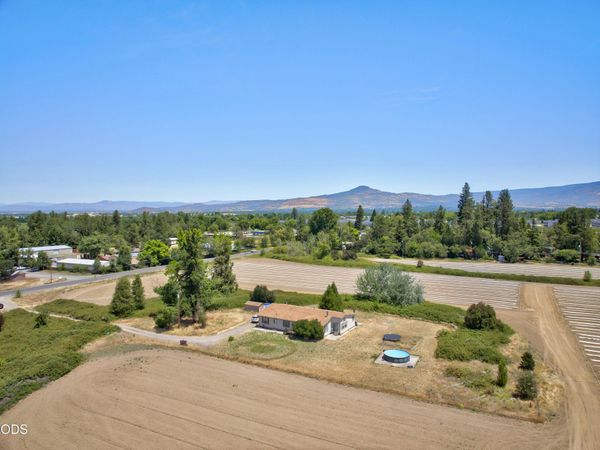 2991 W Main Street, Medford, OR 97501