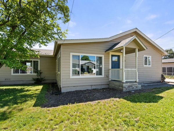 2540 Tennessee Drive, Medford, OR 97501