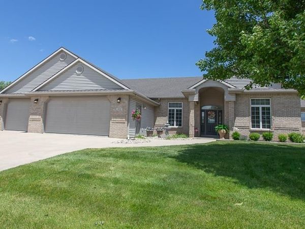 616 N Easton Drive, Angola, IN 46703