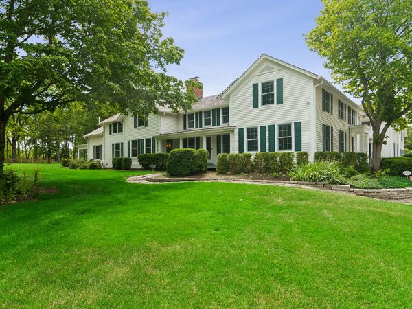332 Old Sutton Road , Barrington Hills, IL 60010