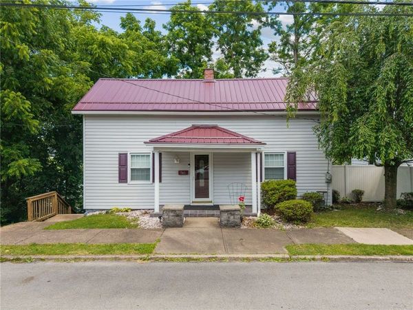745 Sidney St , Greensburg, PA 15601