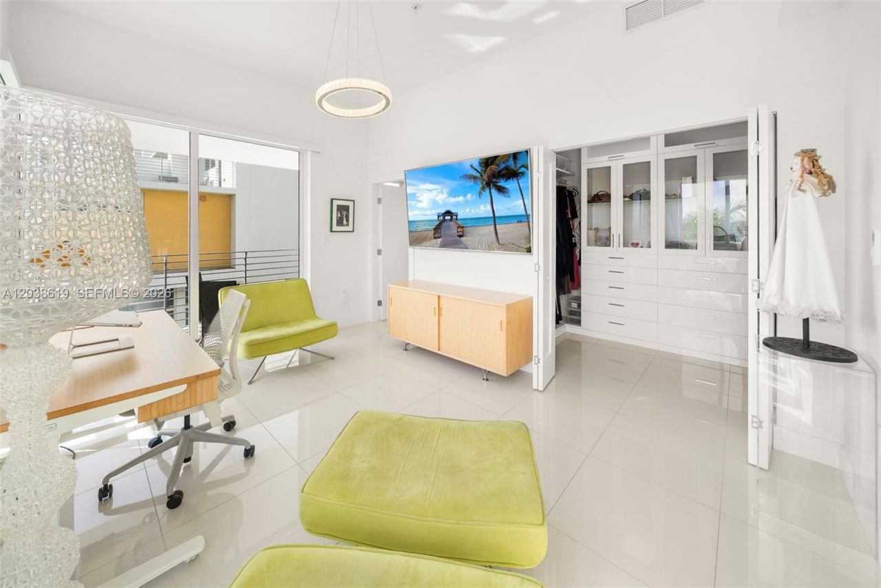 39 N Shore Dr, Miami Beach, FL 33141 Photo