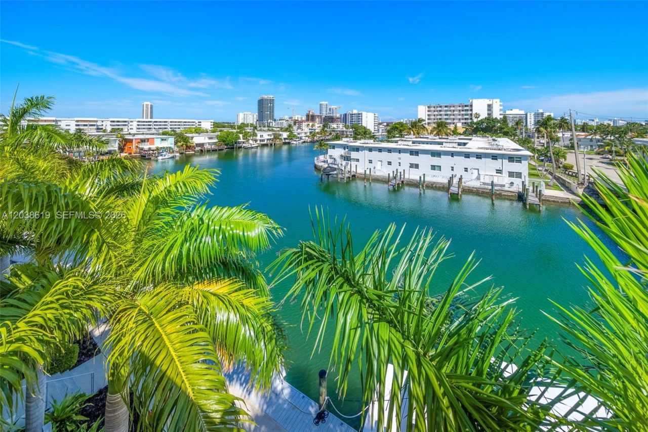39 N Shore Dr, Miami Beach, FL 33141 Photo
