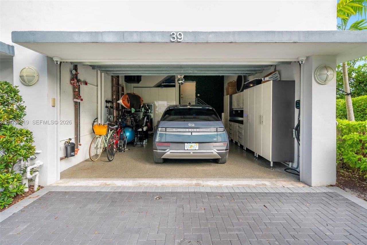 39 N Shore Dr, Miami Beach, FL 33141 Photo