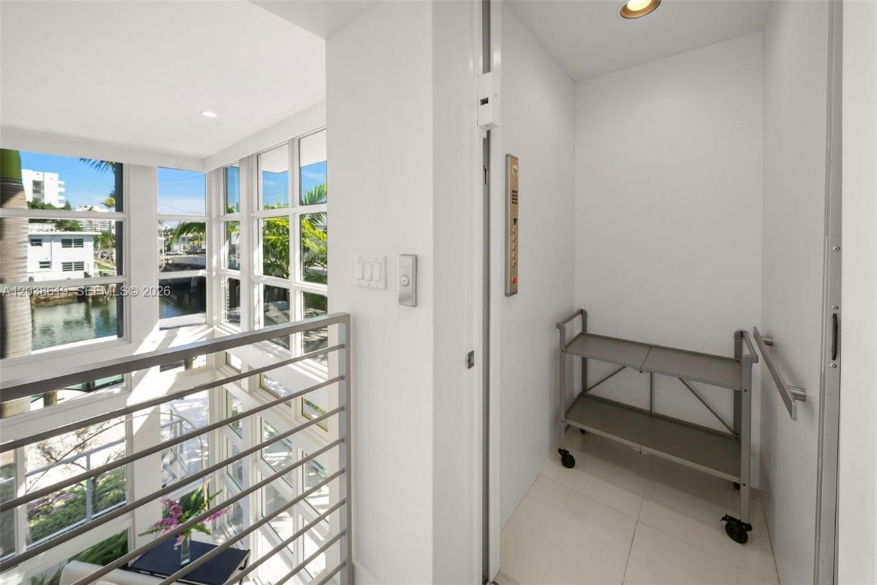 39 N Shore Dr, Miami Beach, FL 33141 Photo