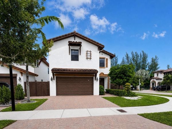 8605 NW 102nd Ct , Doral, FL 33178