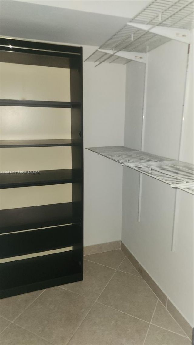 2920 Point East Dr, Unit N607, Aventura, FL 33160 Photo