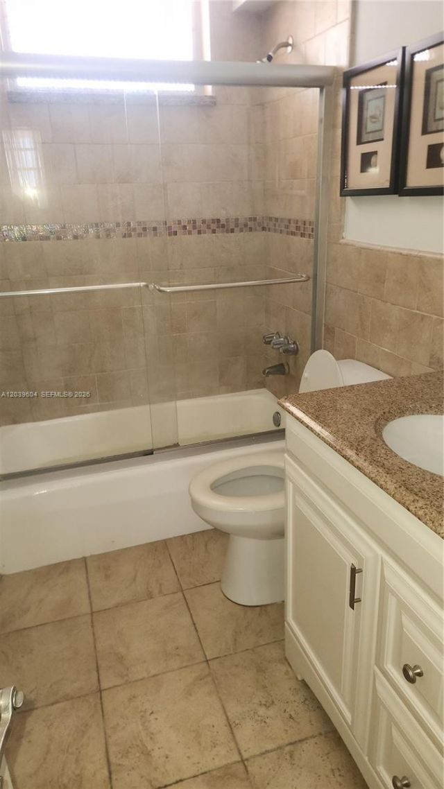 2920 Point East Dr, Unit N607, Aventura, FL 33160 Photo