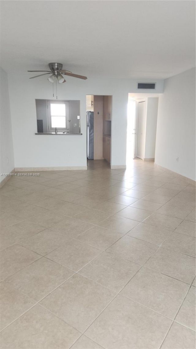 2920 Point East Dr, Unit N607, Aventura, FL 33160 Photo