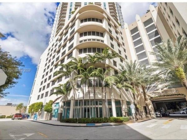 9066 SW 73rd Ct, Unit 607, Miami, FL 33156
