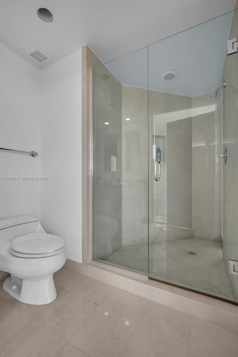 19955 NE 38th Ct, Unit 2204, Aventura, FL 33180 Photo