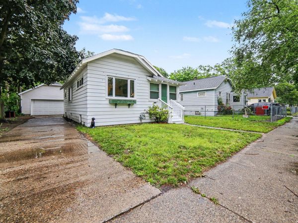 2222 Crozier Avenue, Muskegon, MI 49441