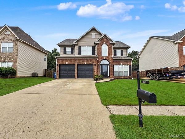 587 Bentmoor Drive , Helena, AL 35080