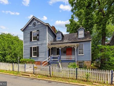 25 N 6TH STREET , WARRENTON, VA 20186