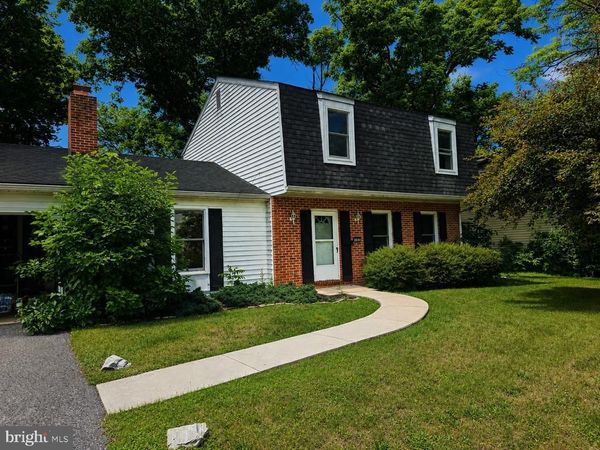 1886 MARY LANE, CARLISLE, PA 17013