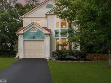 10 FENTON WOOD DRIVE, STERLING, VA 20165