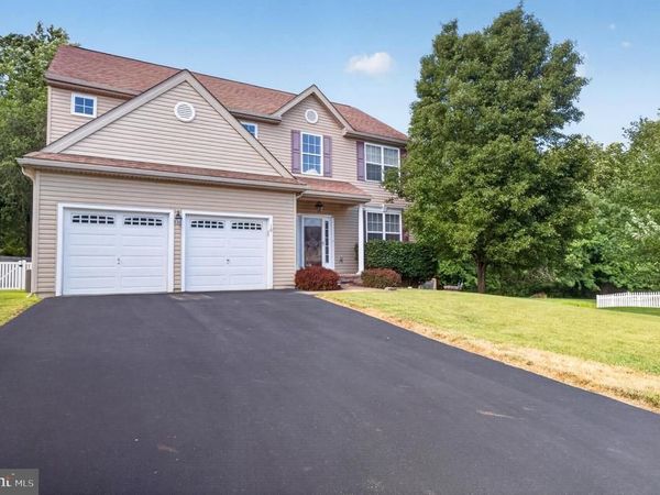 10 BUCK LANE , UPPER CHICHESTER, PA 19061