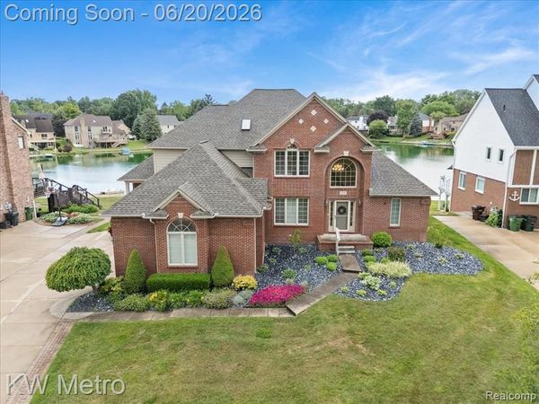 49145 White Mill Drive, Shelby Twp, MI 48317