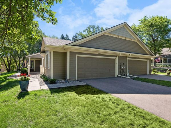 804 Ivy Lane, Eagan, MN 55123