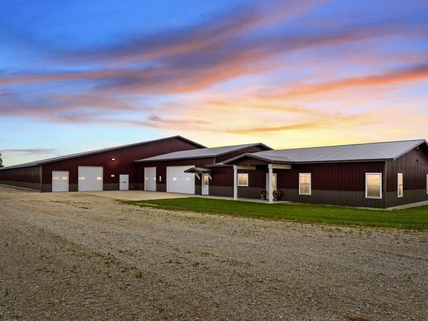 1905 337th Street, Decorah, IA 52101