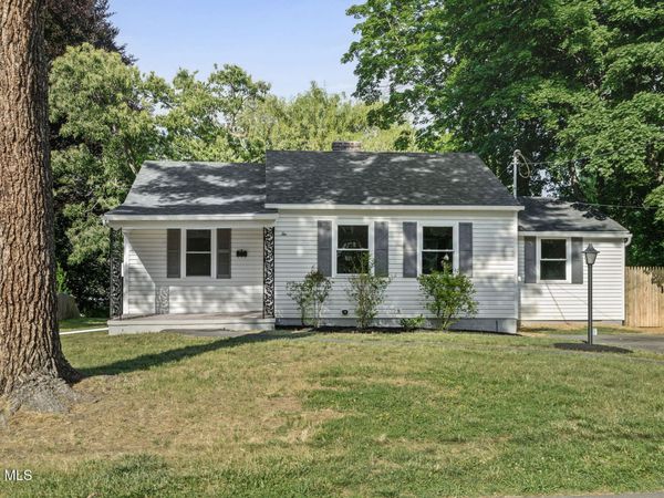 2 Maple Terrace, Delmar, NY 12054