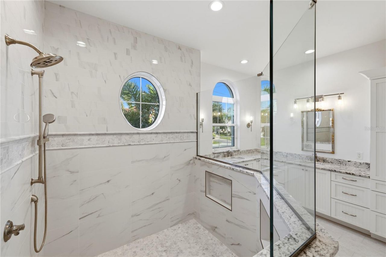 2139 Palm Tree Drive, Punta Gorda, FL 33950 Photo