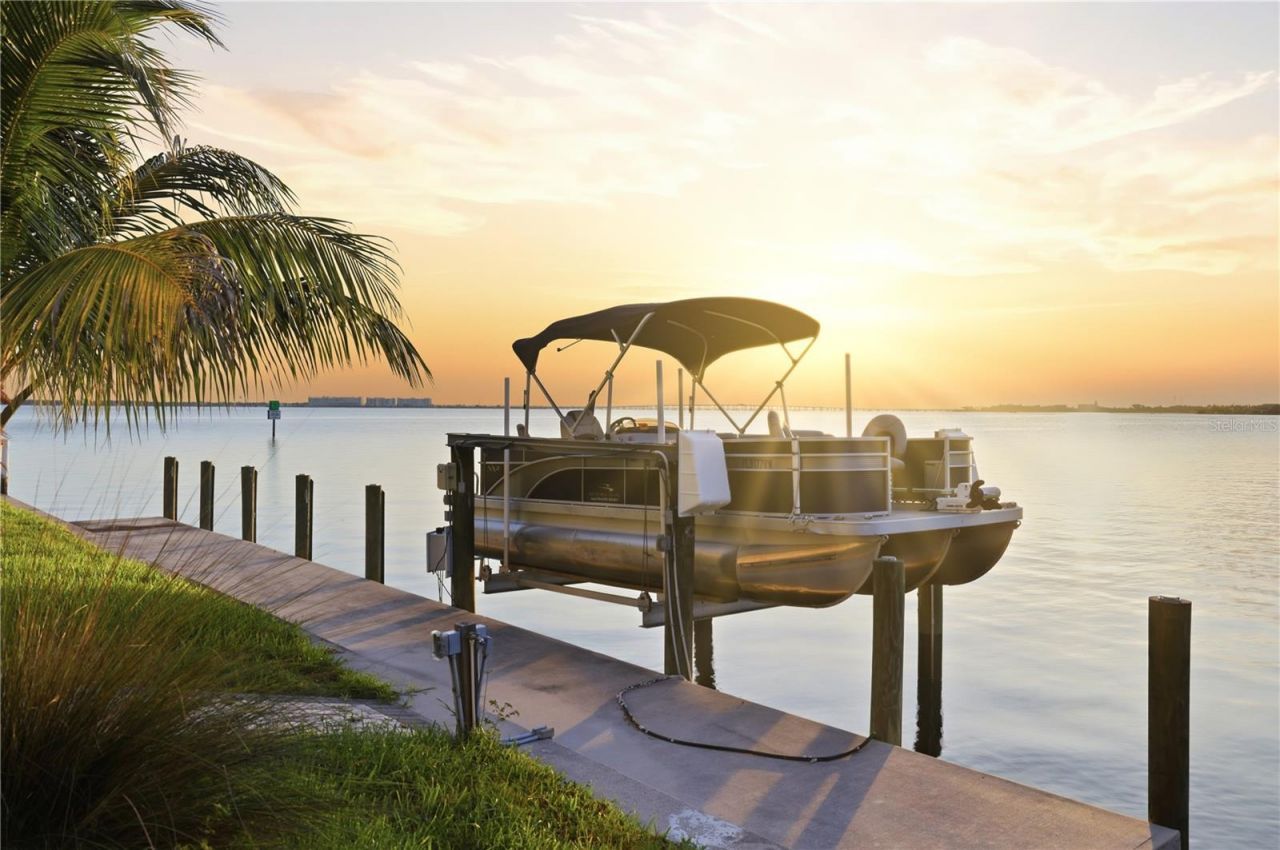 2139 Palm Tree Drive, Punta Gorda, FL 33950 Photo