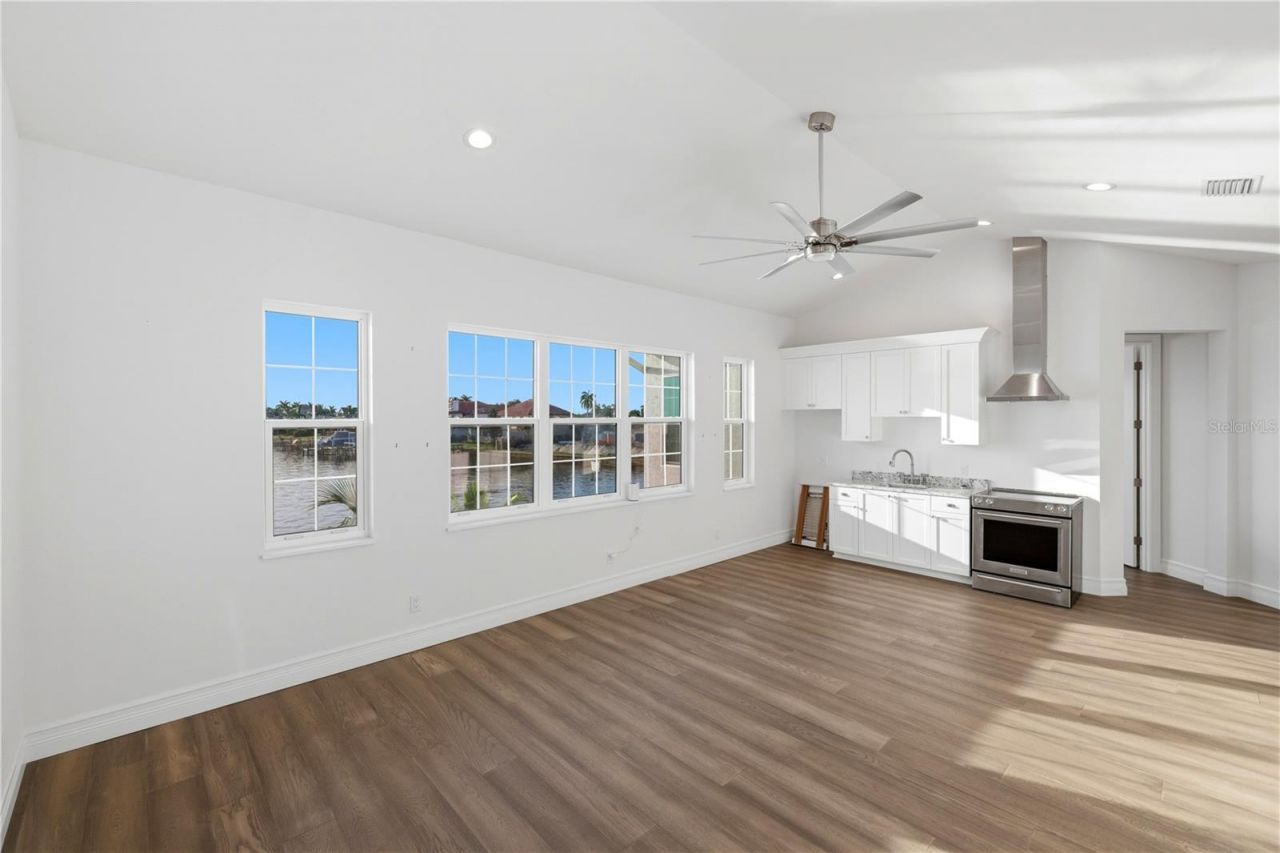 2139 Palm Tree Drive, Punta Gorda, FL 33950 Photo