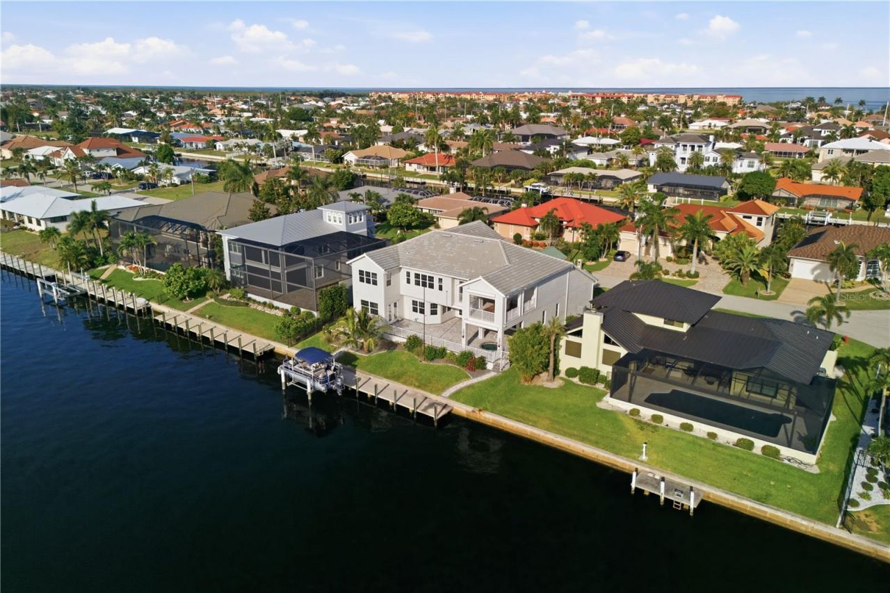 2139 Palm Tree Drive, Punta Gorda, FL 33950 Photo