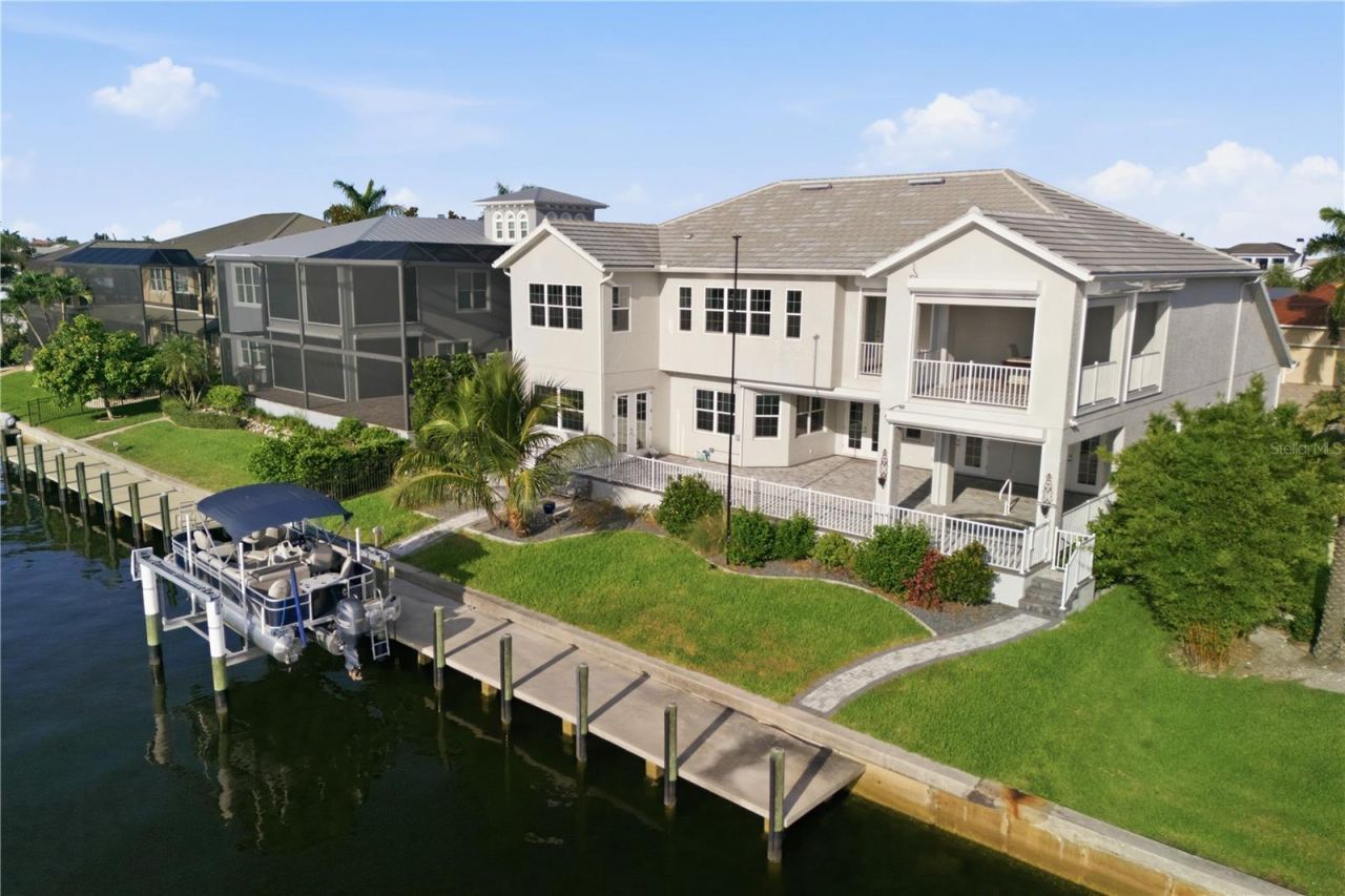 2139 Palm Tree Drive, Punta Gorda, FL 33950 Photo