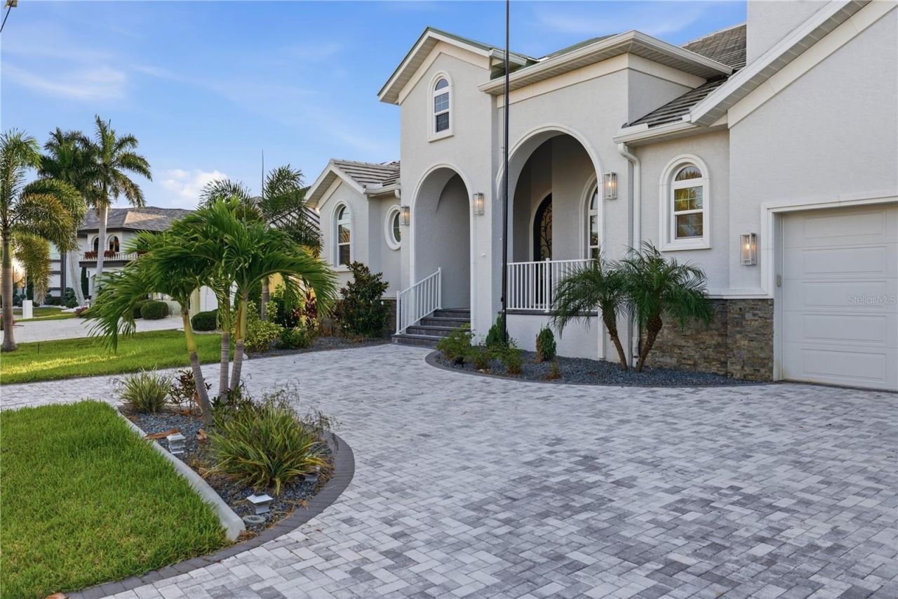 2139 Palm Tree Drive, Punta Gorda, FL 33950 Photo