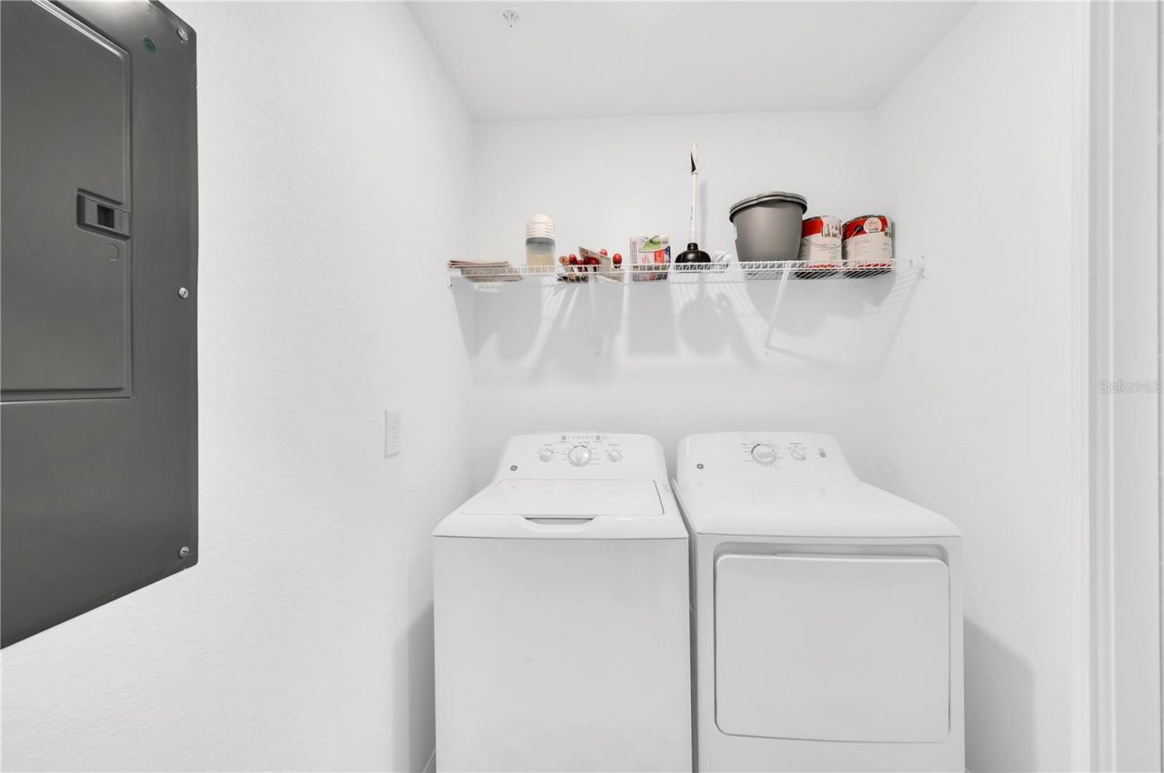18114 Gawthrop Drive , Unit 201, Lakewood Ranch, FL 34211 Photo