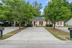 1373 Pinnacle Lane photo 4