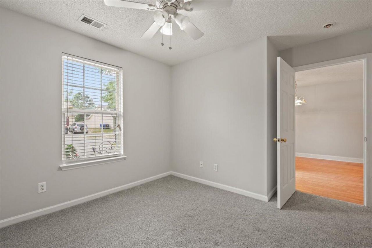 1373 Pinnacle Lane Photo 31