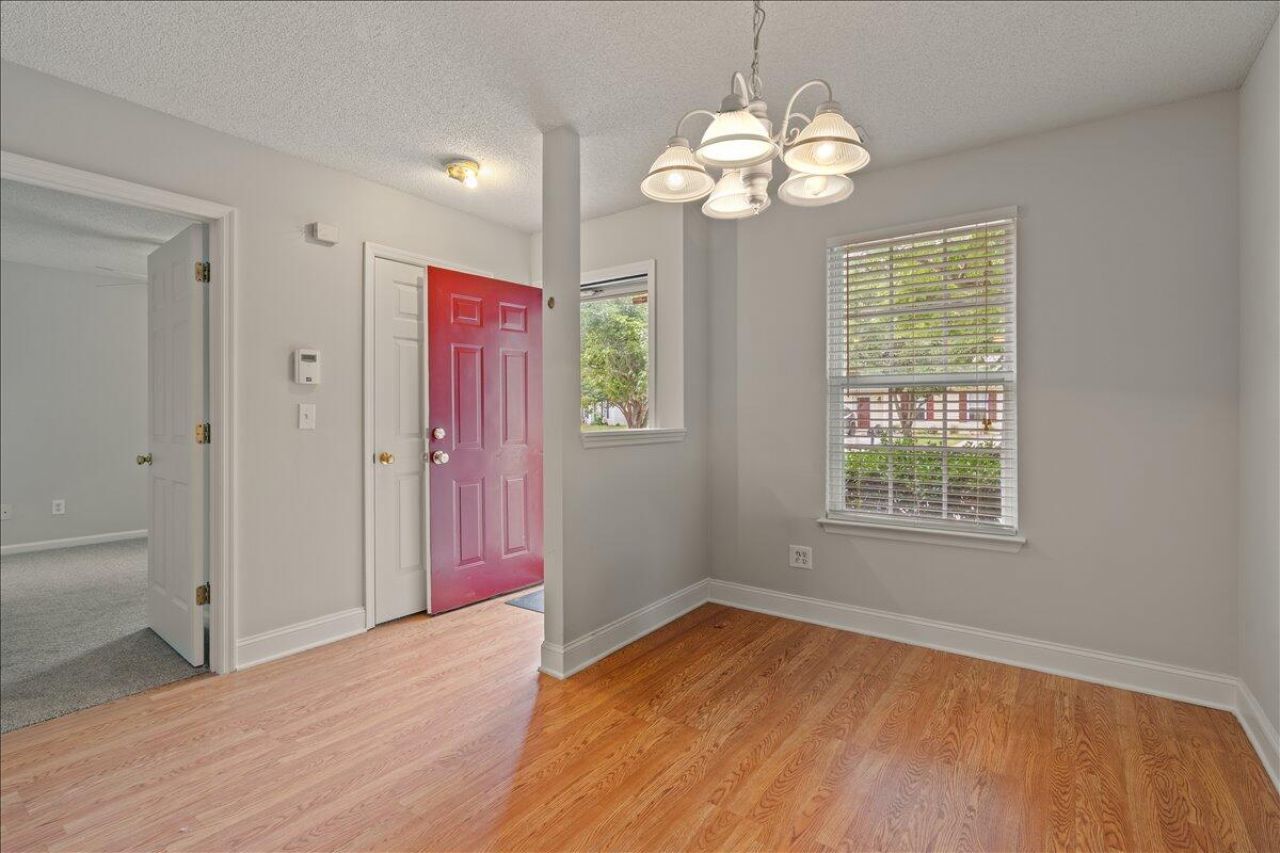 1373 Pinnacle Lane Photo 8