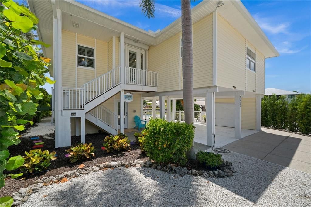 2315 Cherimoya Ln, Saint James City, FL 33956 Photo
