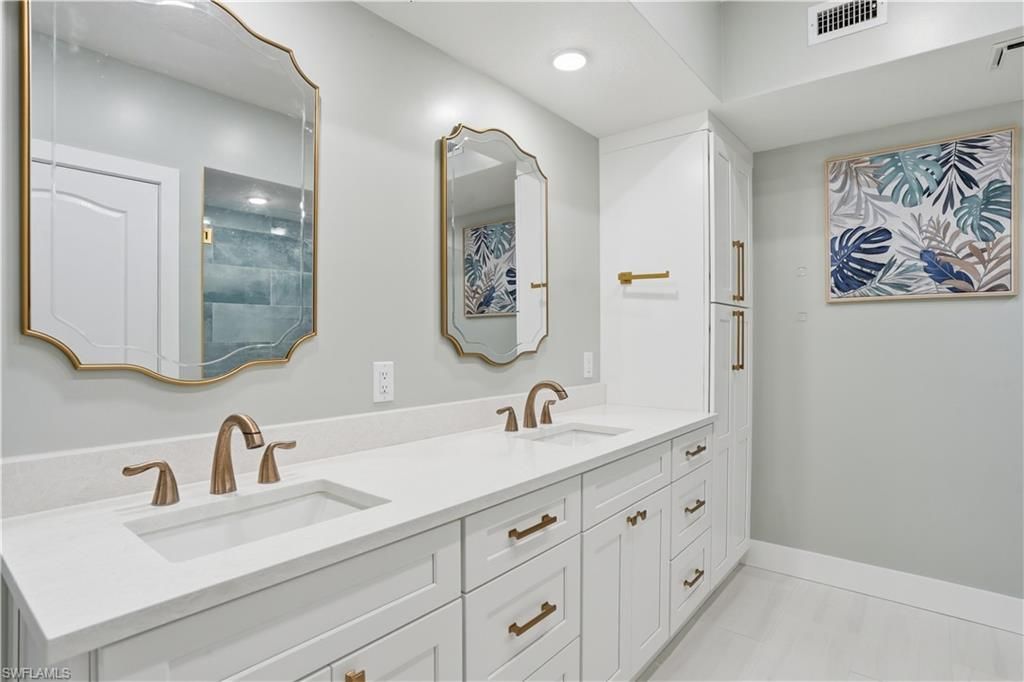 7671 Pebble Creek Cir, Unit 204, Naples, FL 34108 Photo
