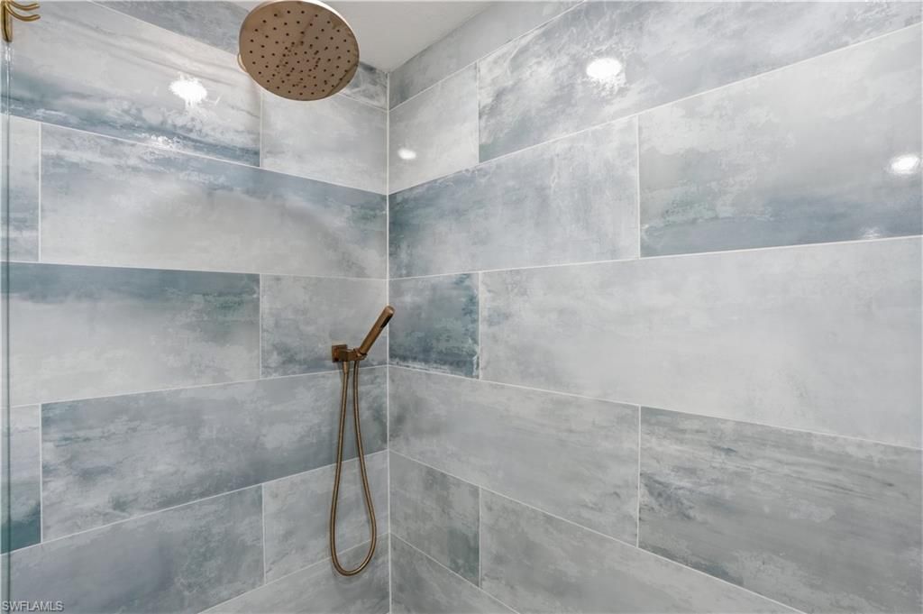 7671 Pebble Creek Cir, Unit 204, Naples, FL 34108 Photo