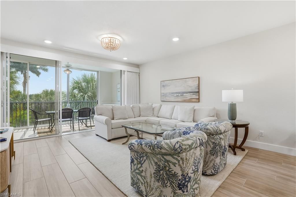 7671 Pebble Creek Cir, Unit 204, Naples, FL 34108 Photo